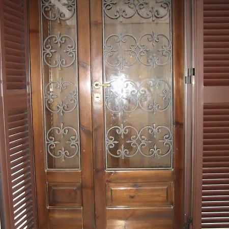 Apartment Parisi *